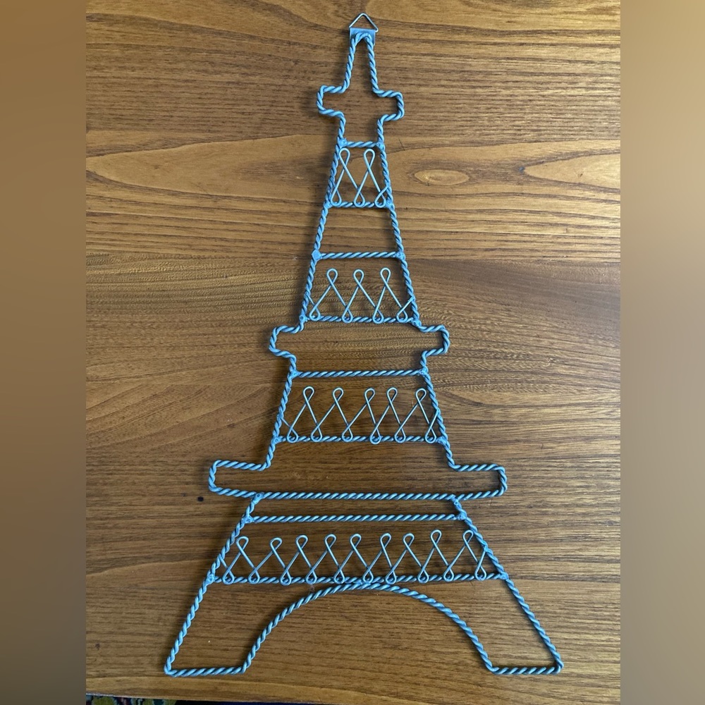 Twisted Wire Eiffel Tower theme. Wall hanging jewelry rack 17”x2”x10” #19 hooks